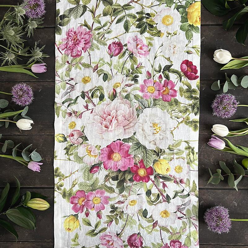 TAFELLOPER LINNEN - Rose Flower Garden