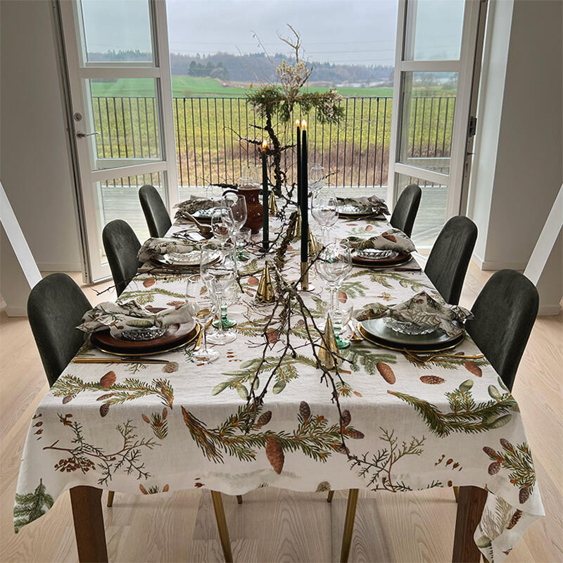 MANTEL - Pine trees 145 x 220 cm