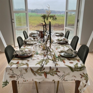 MANTEL - Pine trees 145 x 220 cm